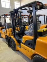 Фото 8 - Вилочный погрузчик Hyundai 25LE-7.