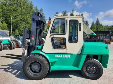 Вилочный погрузчик Dalian CPCD60FD